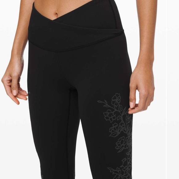 Lululemon Always On High-Rise Tight 28"*Flocked Everlux
Black - Picture 2 of 12